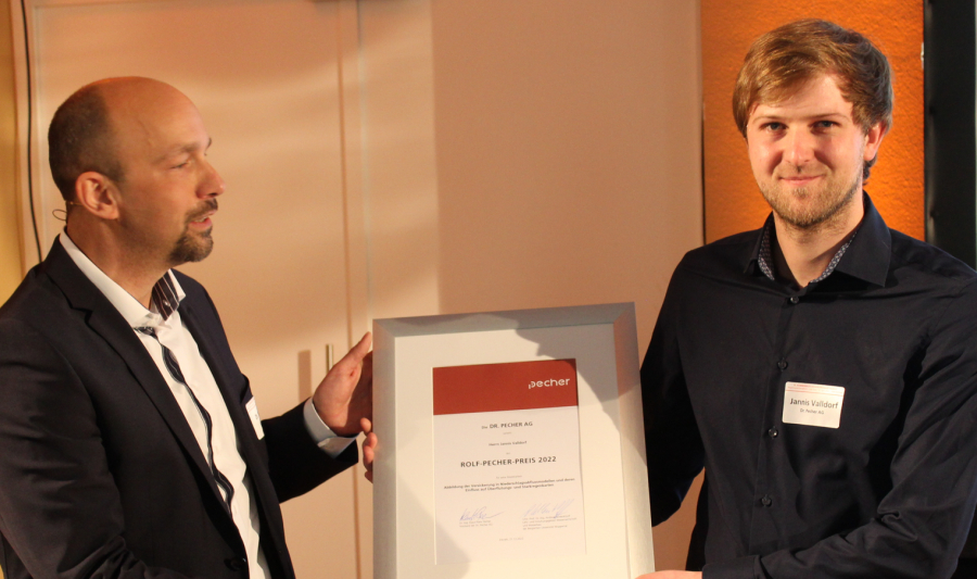 Rolf-Pecher-Preis 2022 an Jannis Valldorf Rolf-Pecher-Preis 2022 an Jannis Valldorf