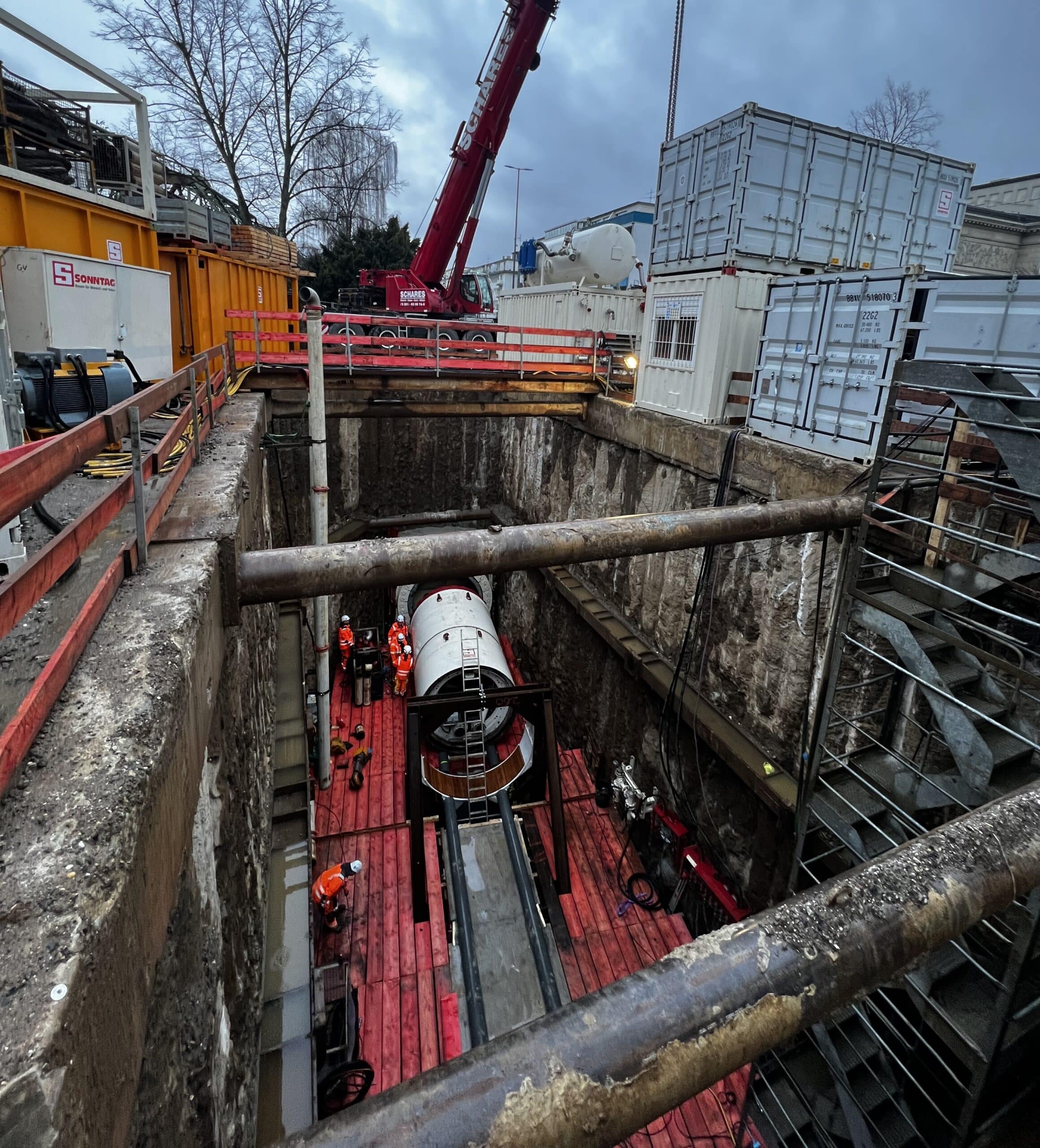 Vortriebsmaschine am ESW in Wuppertal im Einsatz Vortriebsmaschine am ESW in Wuppertal im Einsatz